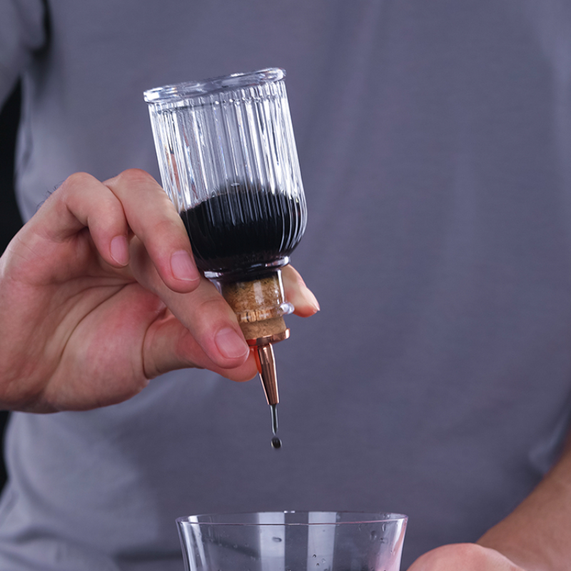 المر جوهر زجاجة التوصيل المنقط - مراجعة Bitters Bottle Set وسعره